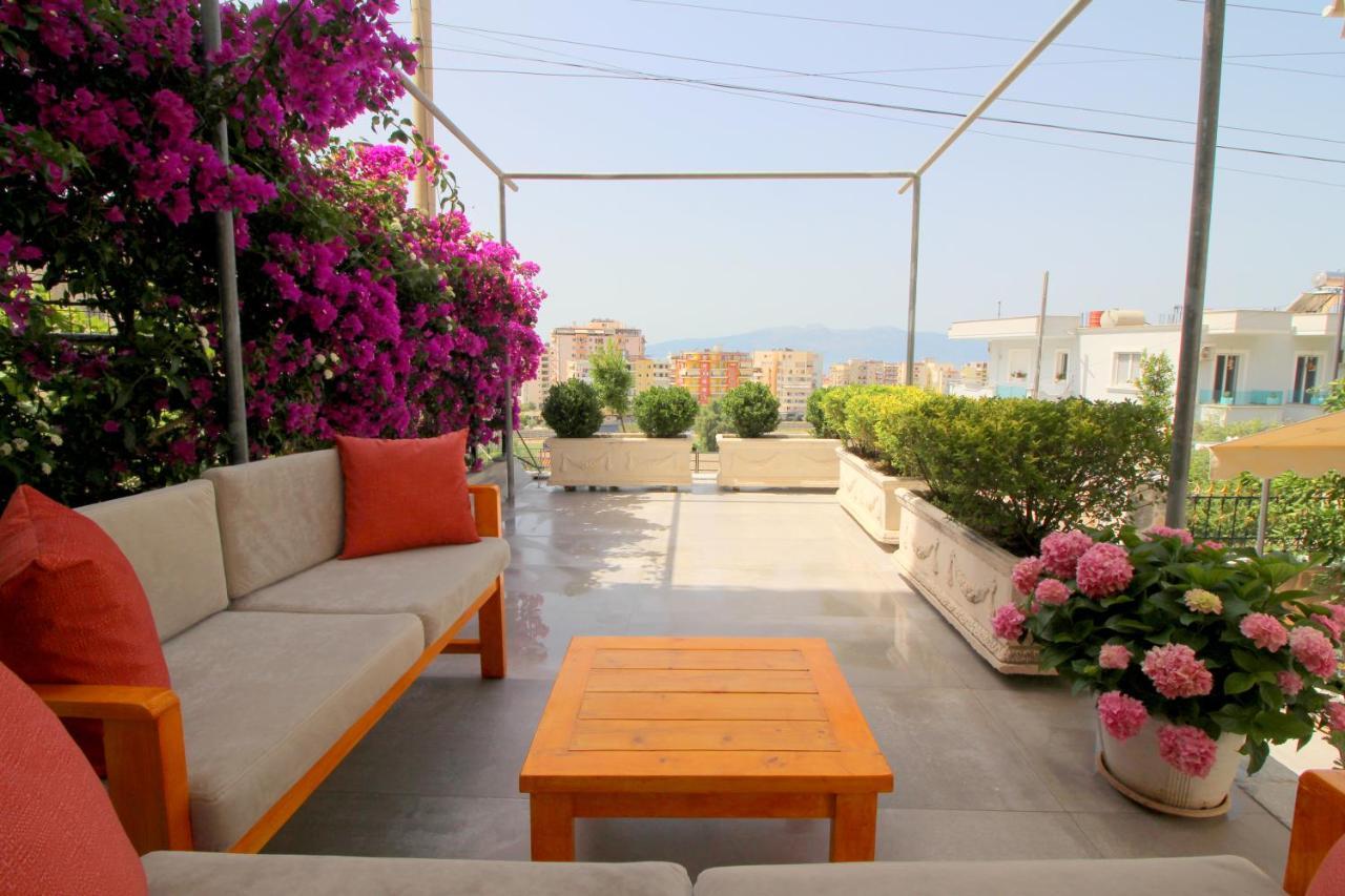 Villa 24 Sarandë Exteriör bild