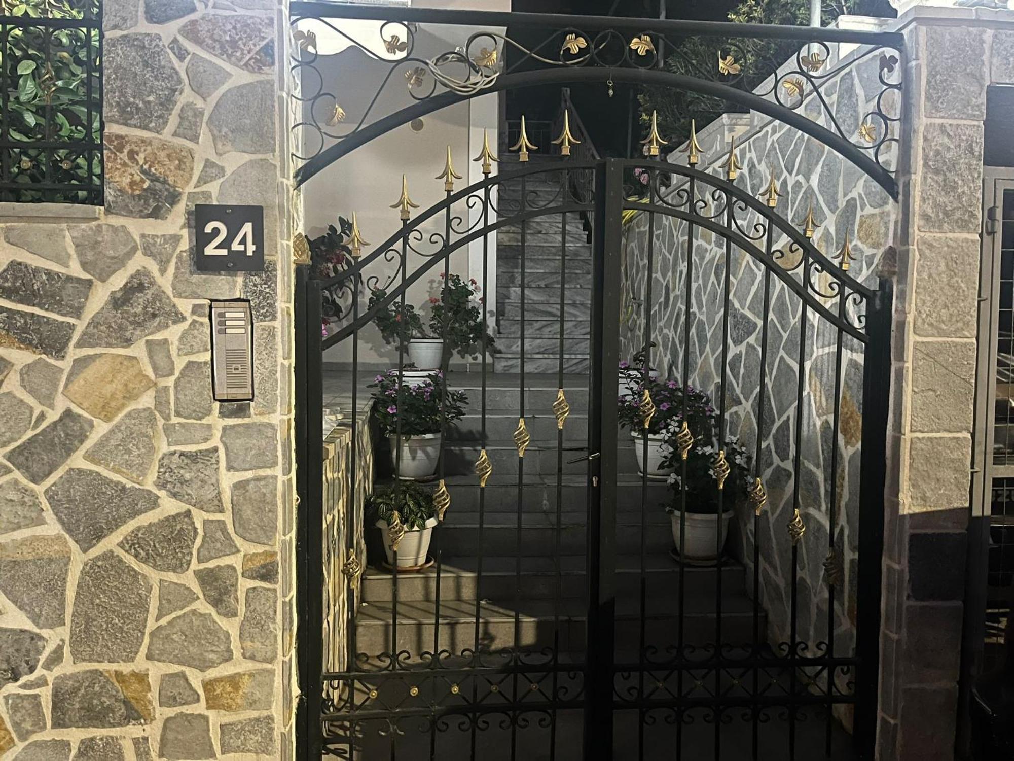 Villa 24 Sarandë Exteriör bild